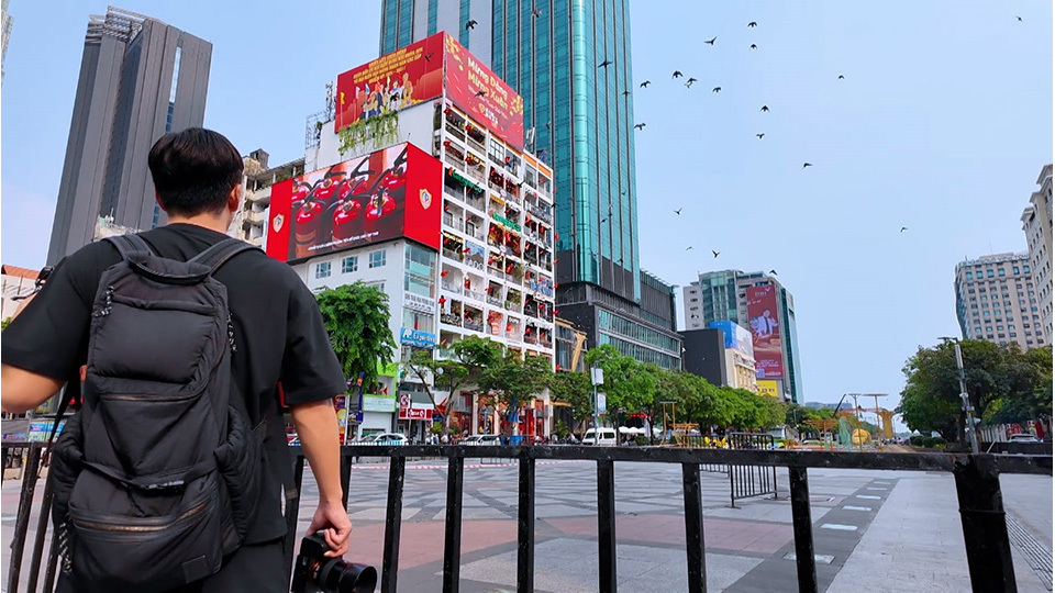 グエンフエ42番地古アパート（通称カフェアパート）