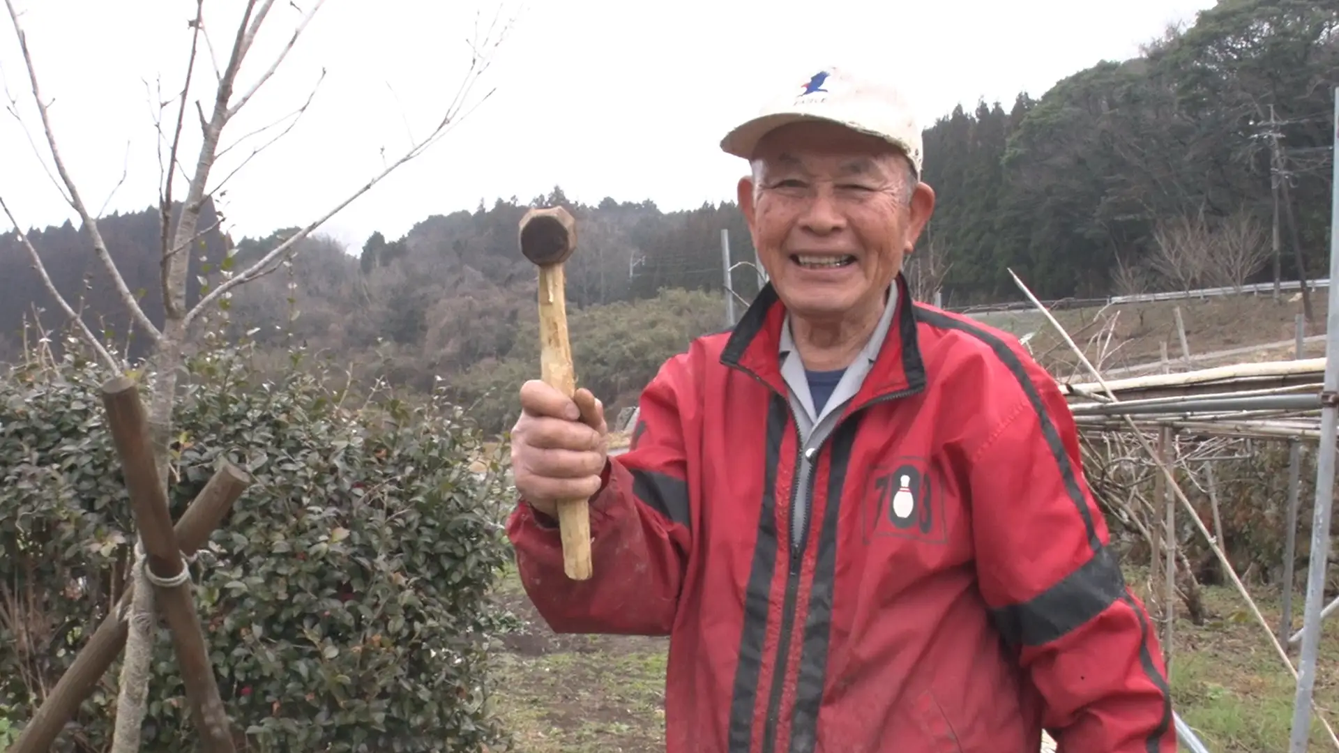 なおみ農園～来るべき春に向けて…じぃじは道具のメンテナンス、なおみ